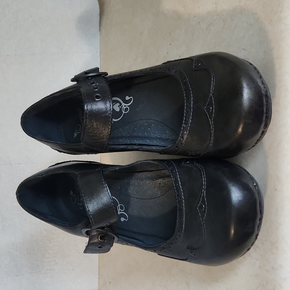 Dansko Mary Jane's